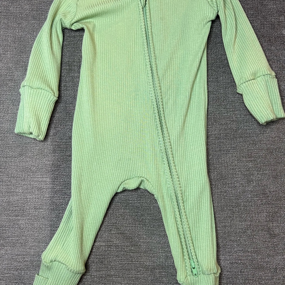 Little crowns & capes